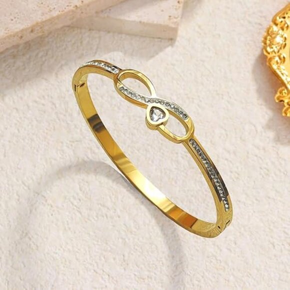 Neiman Marcus 18K Gold Plated Infinity Knot Heart Bracelet - Picture 3 of 4
